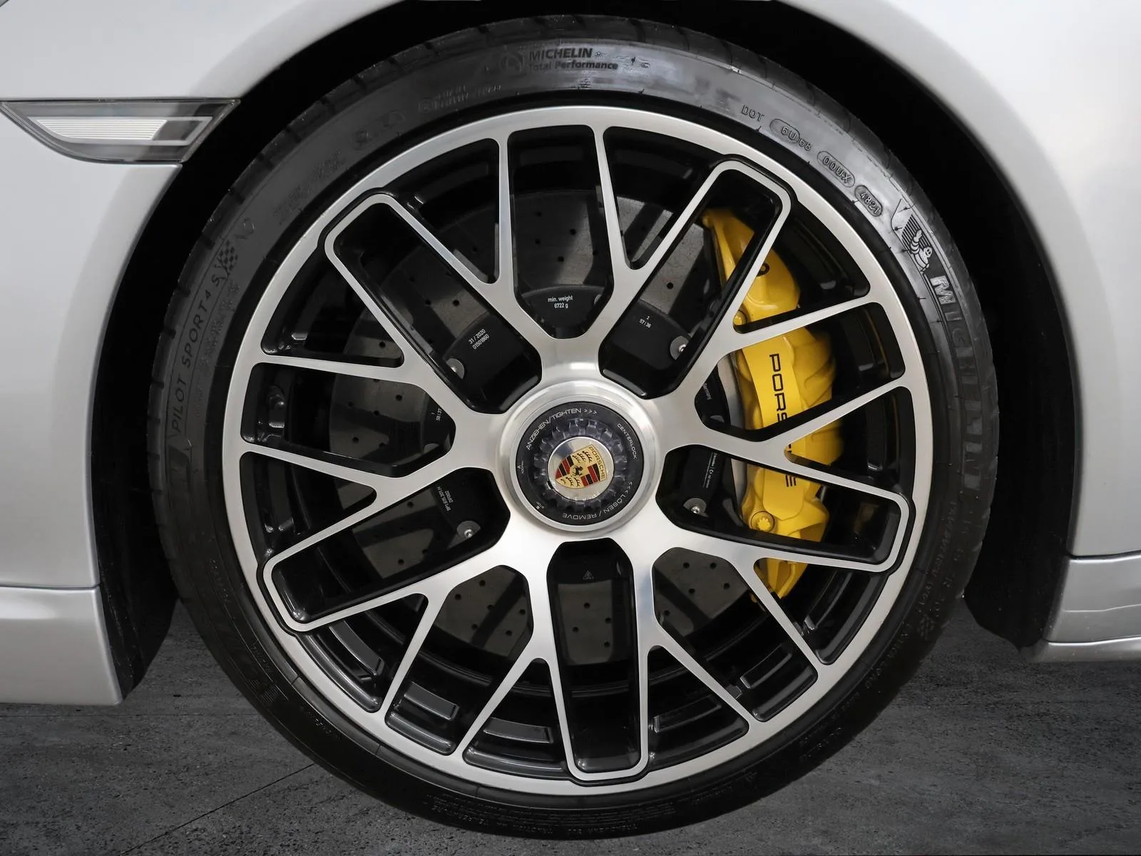 2013 Porsche 911 Turbo S, 19/19