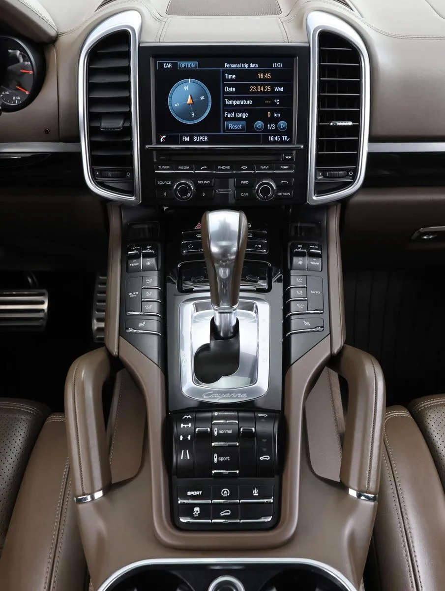 2013 Porsche Cayenne S Diesel, 16/30