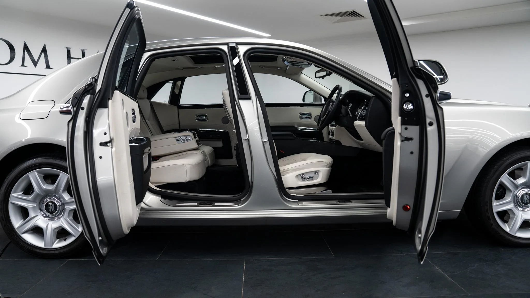 2013 Rolls-Royce Ghost, 20/30
