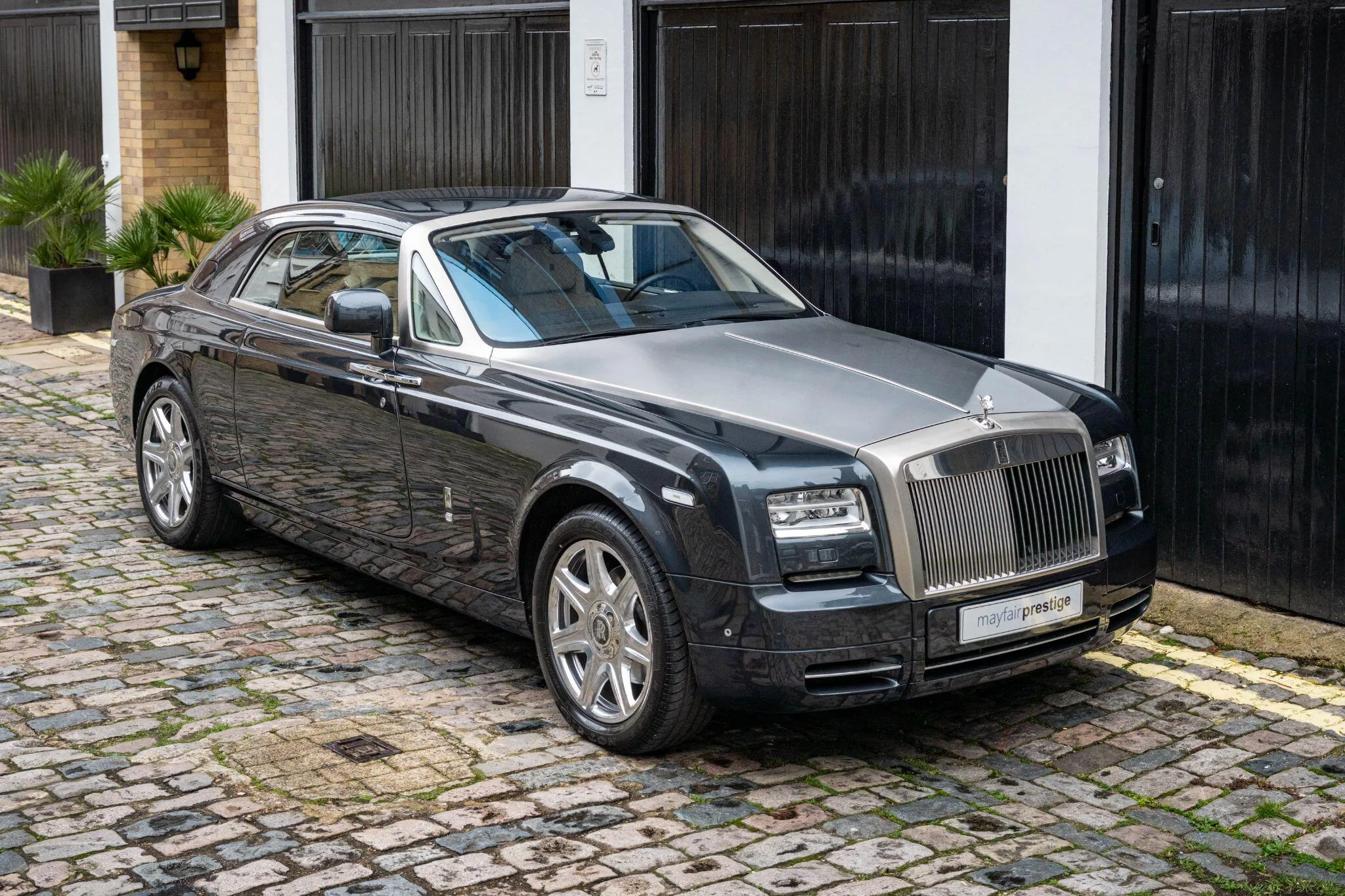 2013 Rolls-Royce Phantom Coupé Series II angeboten von einem Fachhändler in London, Vereinigtes Königreich, Hauptfoto