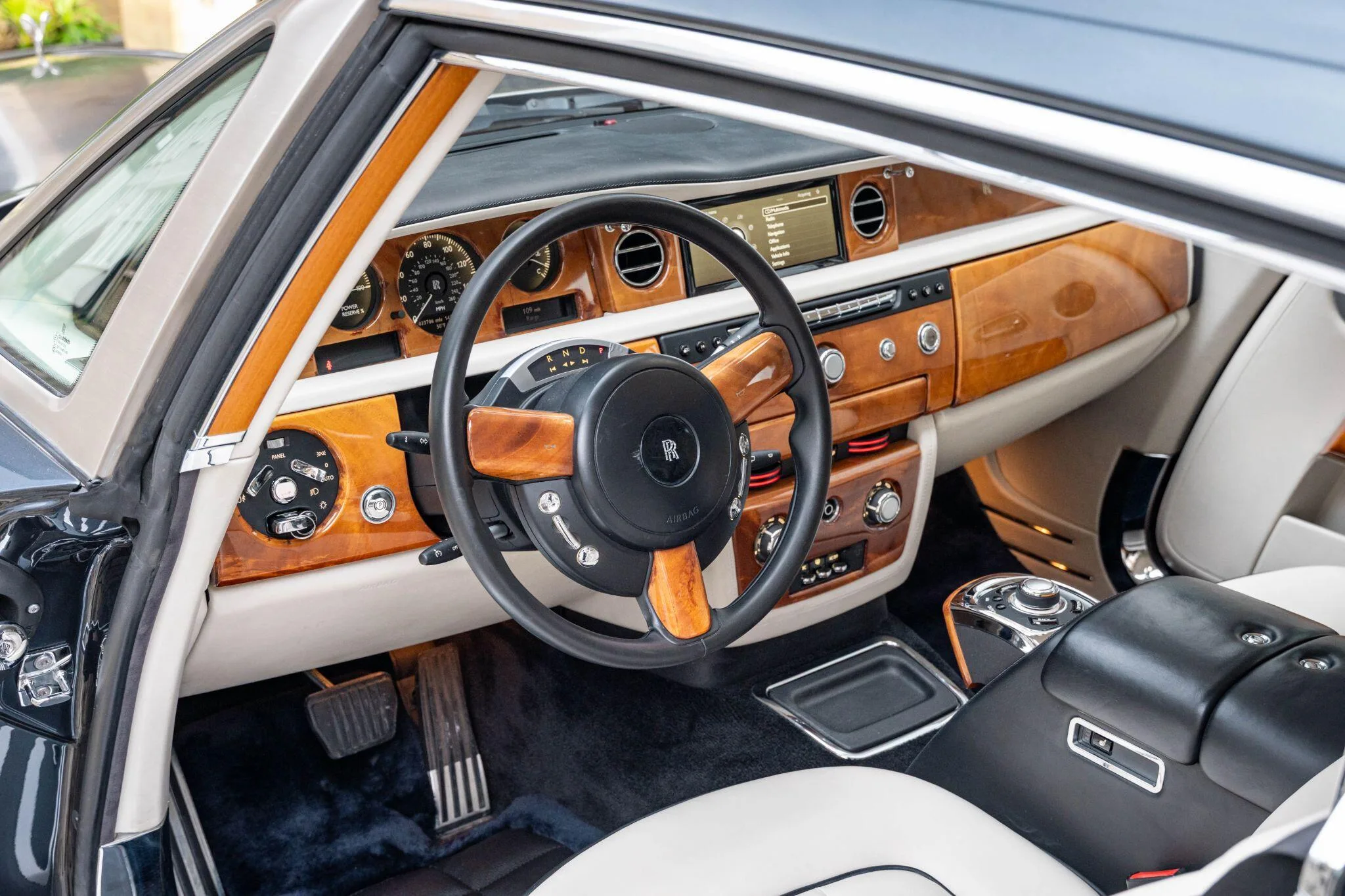 2013 Rolls-Royce Phantom Coupé Series II, 6/30