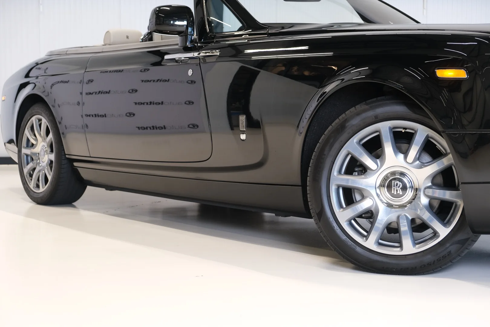 2013 Rolls-Royce Phantom Drophead Coupé Series II, 9/30