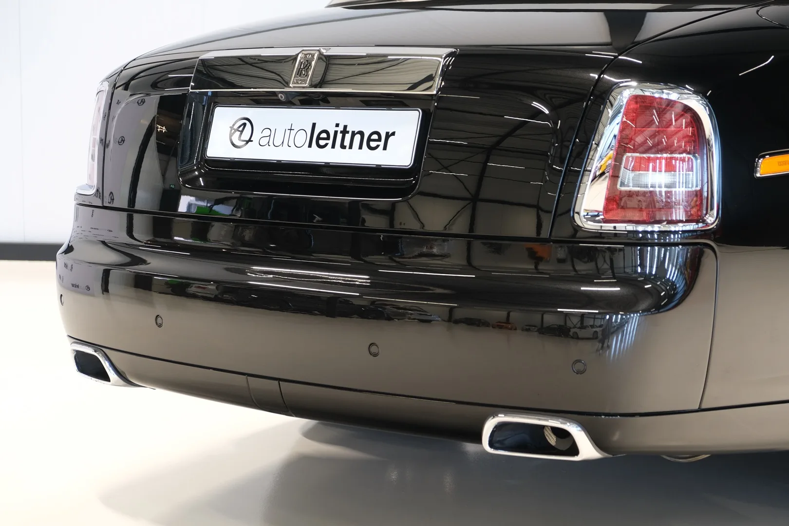 2013 Rolls-Royce Phantom Drophead Coupé Series II, 13/30