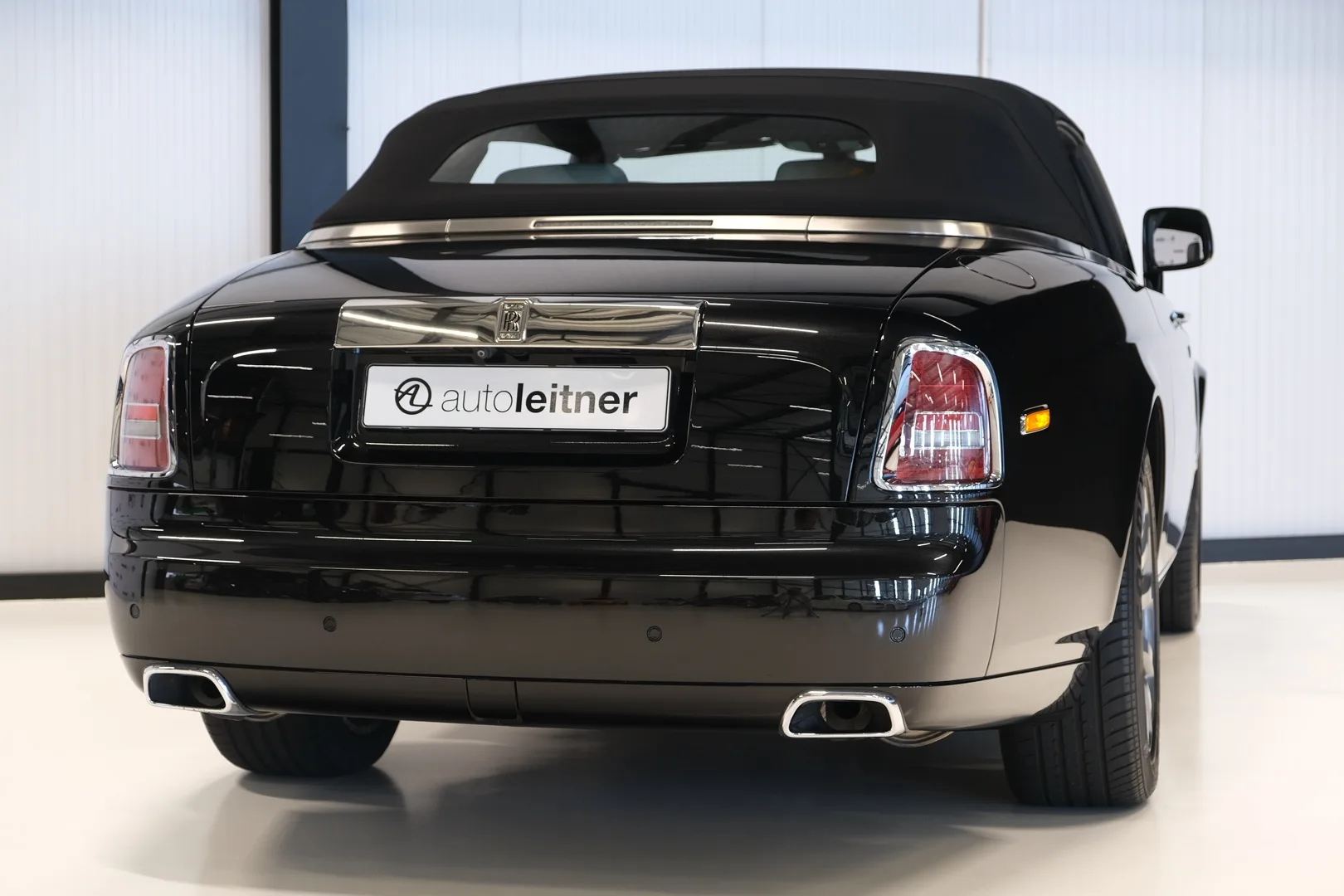 2013 Rolls-Royce Phantom Drophead Coupé Series II, 17/30
