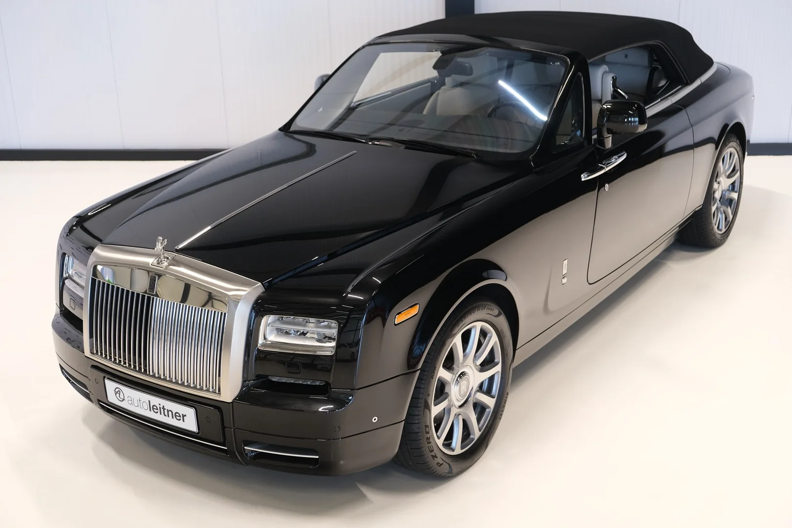 2013 Rolls-Royce Phantom Drophead Coupé Series II, 21/30