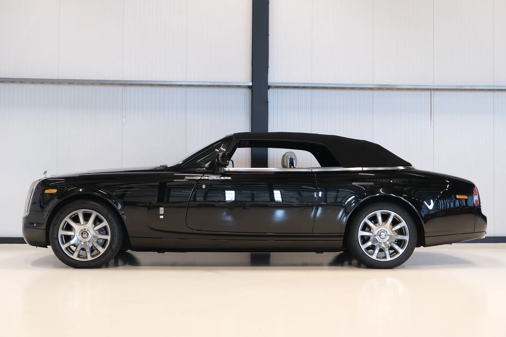 2013 Rolls-Royce Phantom Drophead Coupé Series II, 27/30