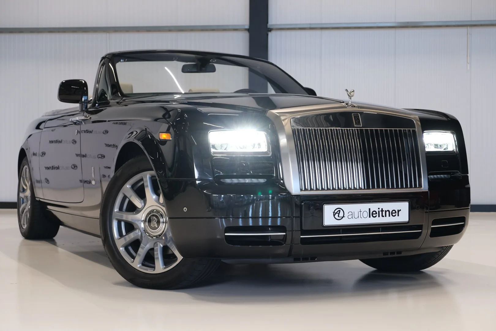 2013 Rolls-Royce Phantom Drophead Coupé Series II, 29/30