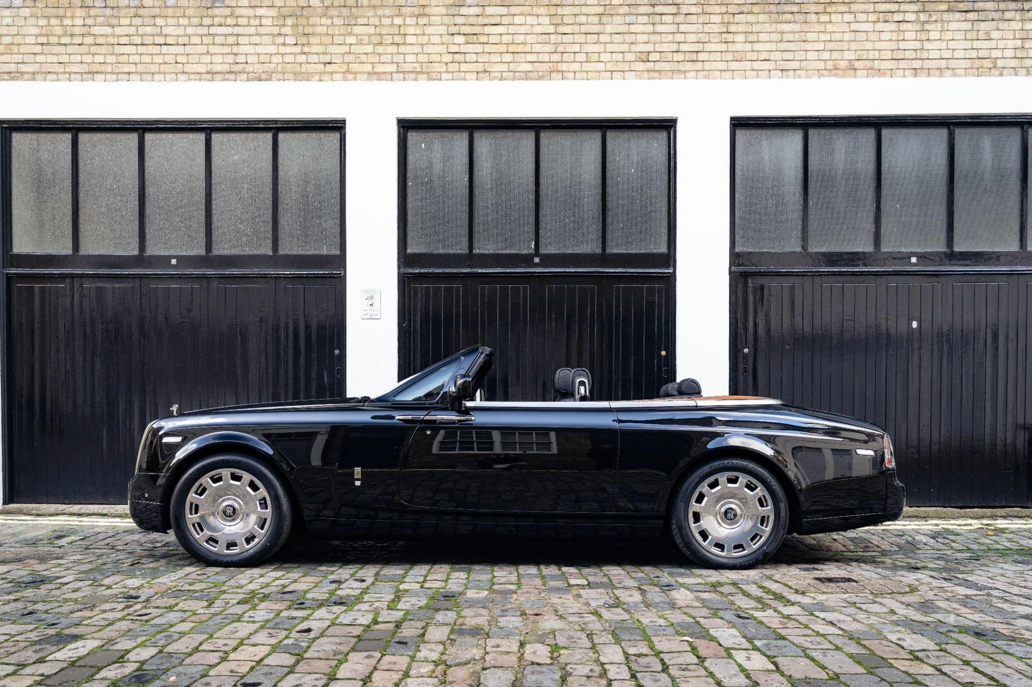 2013 Rolls-Royce Phantom Drophead Coupé Series II, 13/30