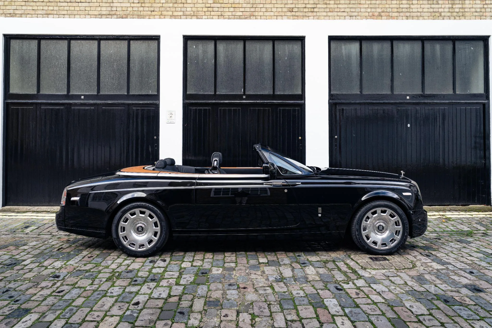 2013 Rolls-Royce Phantom Drophead Coupé Series II, 18/30