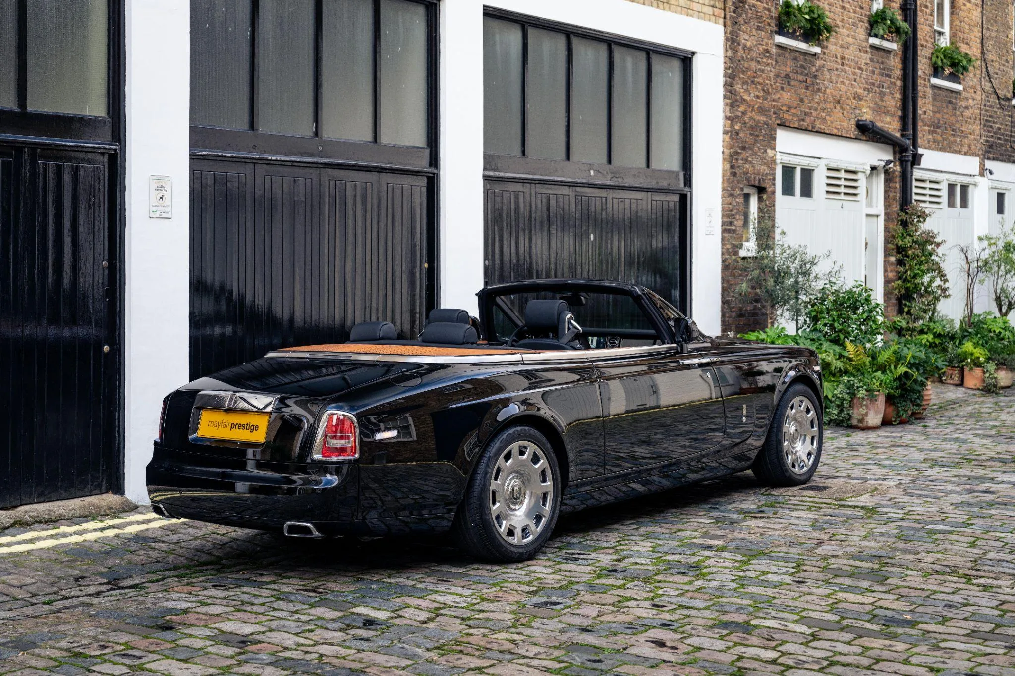 2013 Rolls-Royce Phantom Drophead Coupé Series II, 21/30