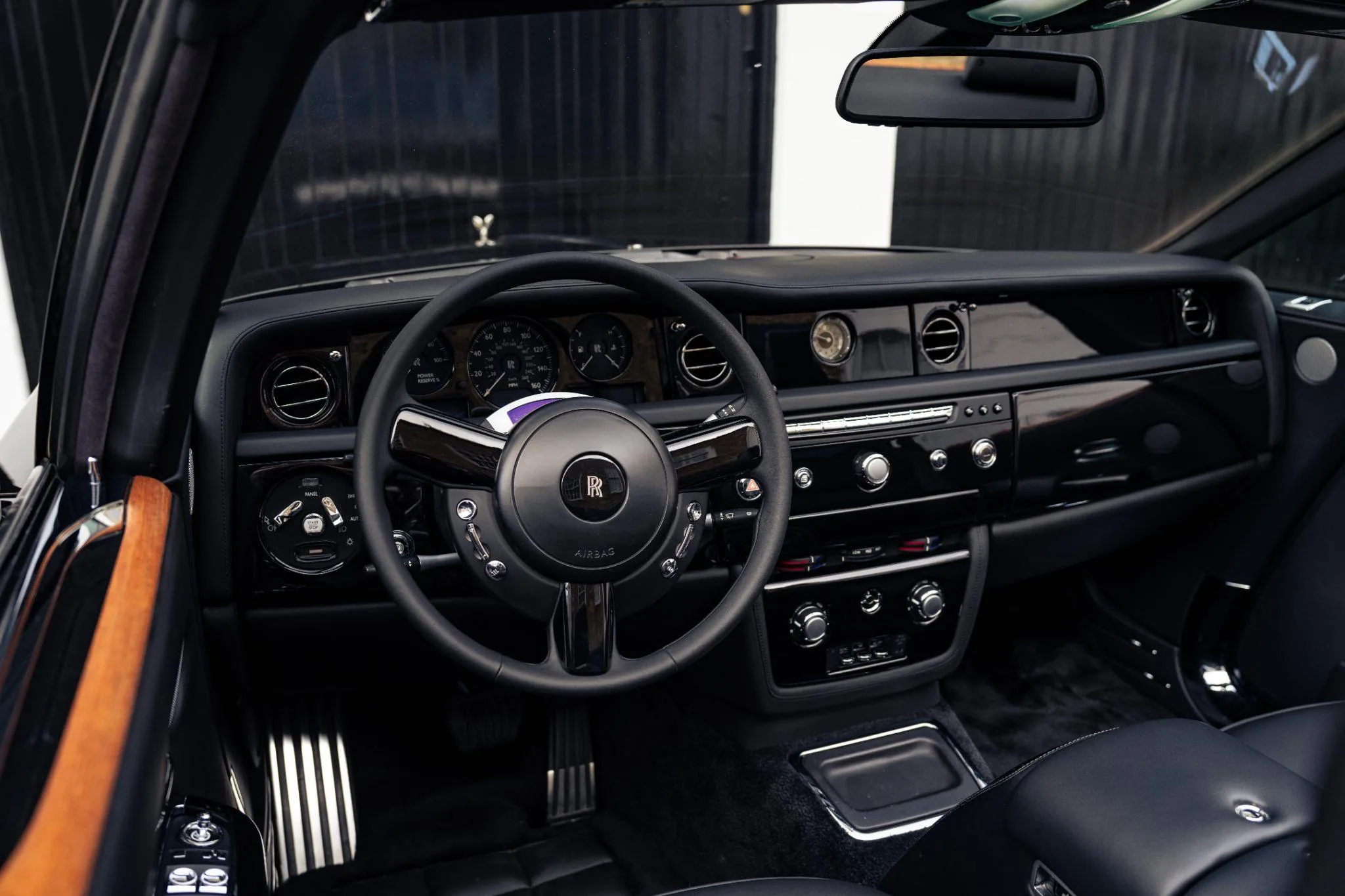 2013 Rolls-Royce Phantom Drophead Coupé Series II, 28/30