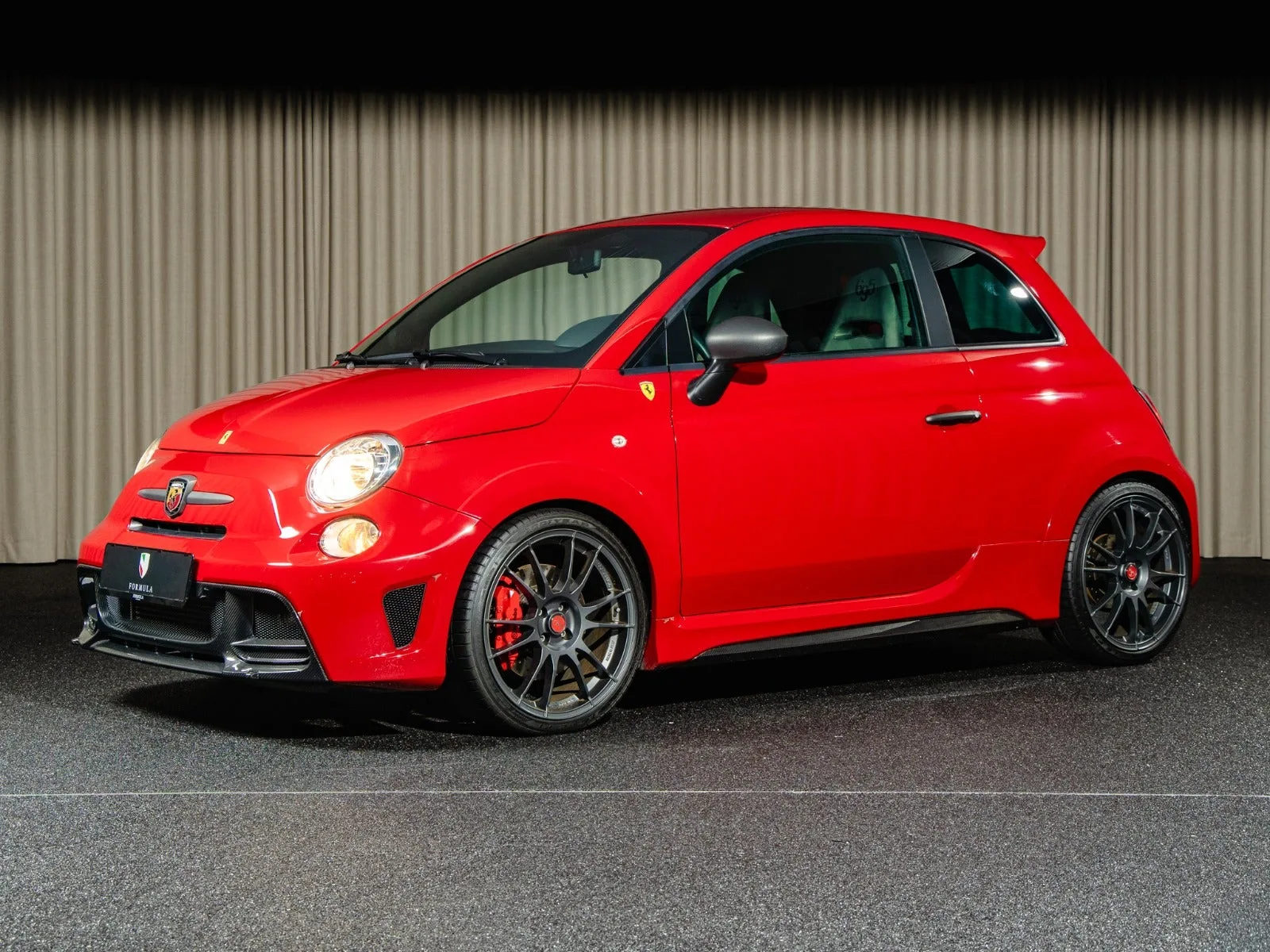 2014 Abarth 695 Biposto proposée par un concessionnaire spécialisé à Kongens Lyngby, Danemark, photo principale