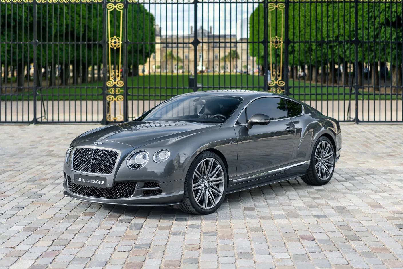 2014 Bentley Continental GT Speed proposée par un concessionnaire spécialisé à Paris, France, photo principale