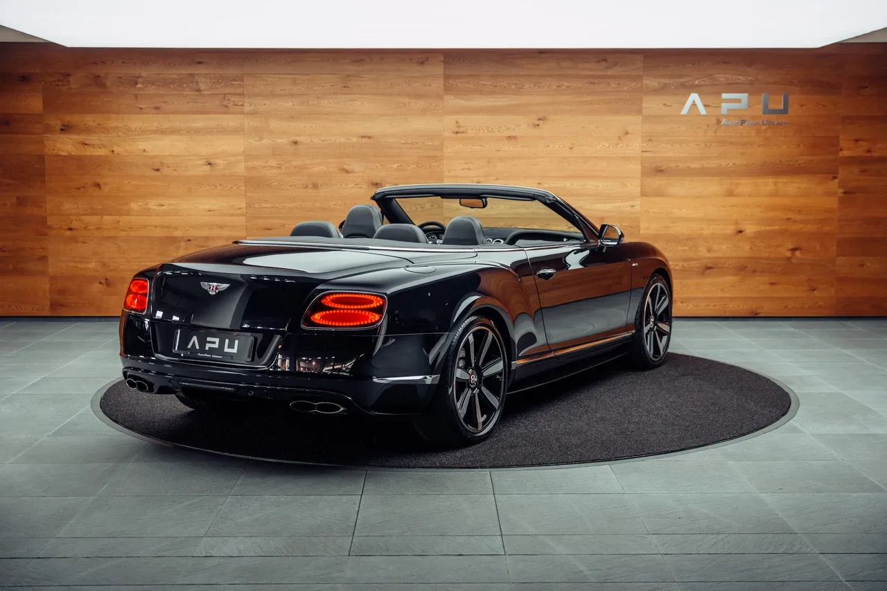 2014 Bentley Continental GTC V8 S proposée par un concessionnaire spécialisé à Uznach, Suisse, photo principale