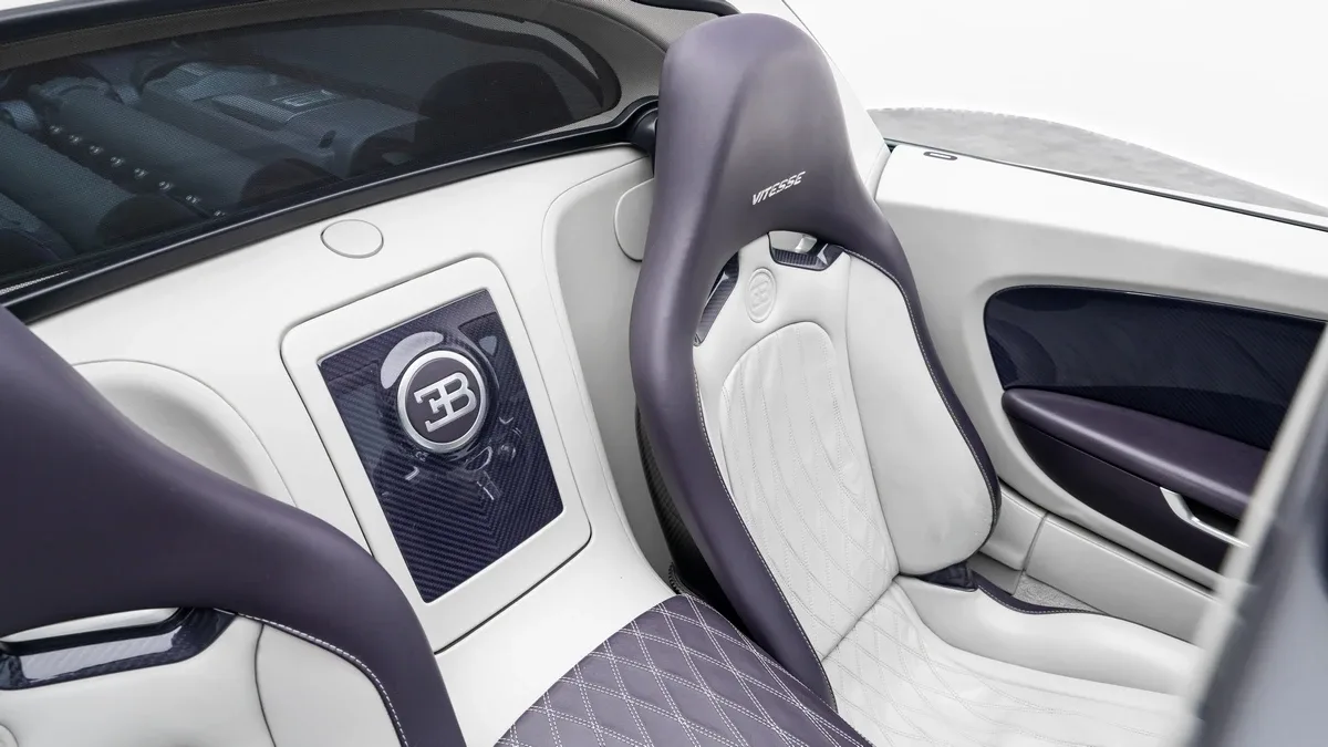 2014 Bugatti Veyron Grand Sport Vitesse offered by a specialist dealer in Dubai, United Arab Emirates, photo 21 of 25