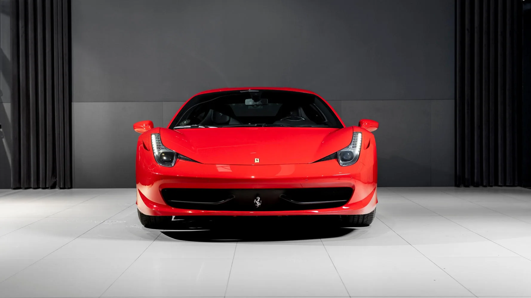 2014 Ferrari 458 Italia, 2/30