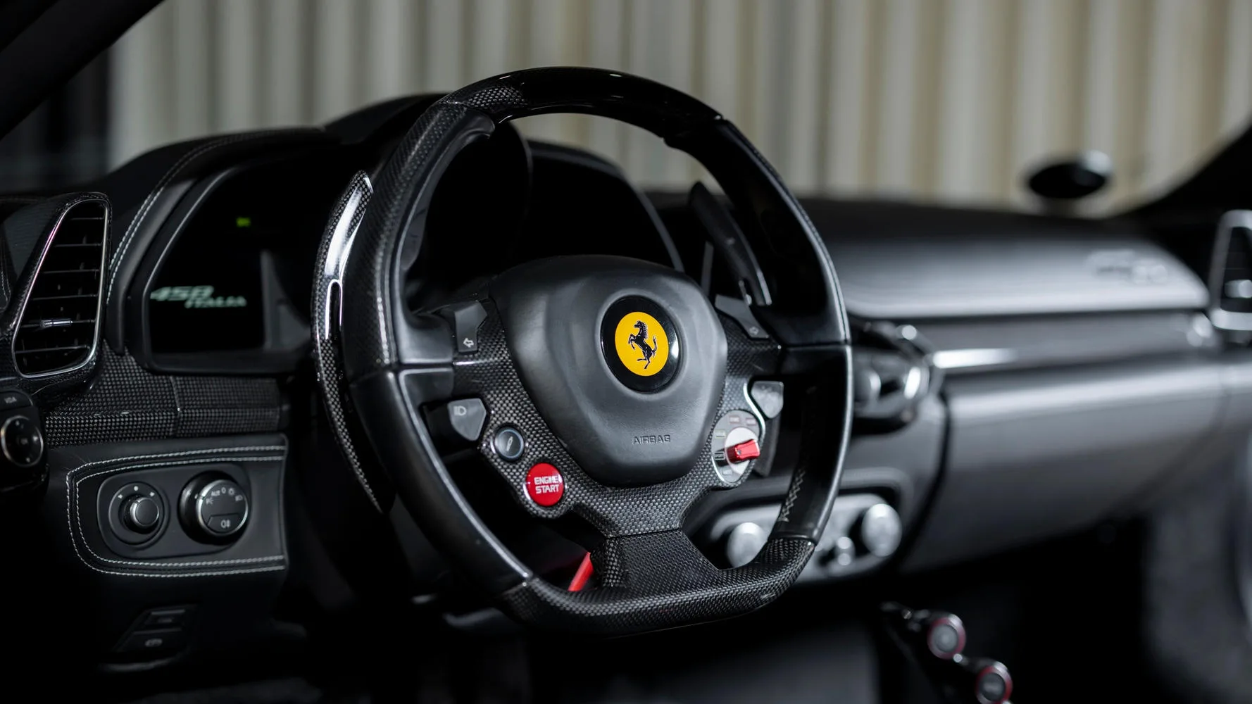 2014 Ferrari 458 Italia, 24/30