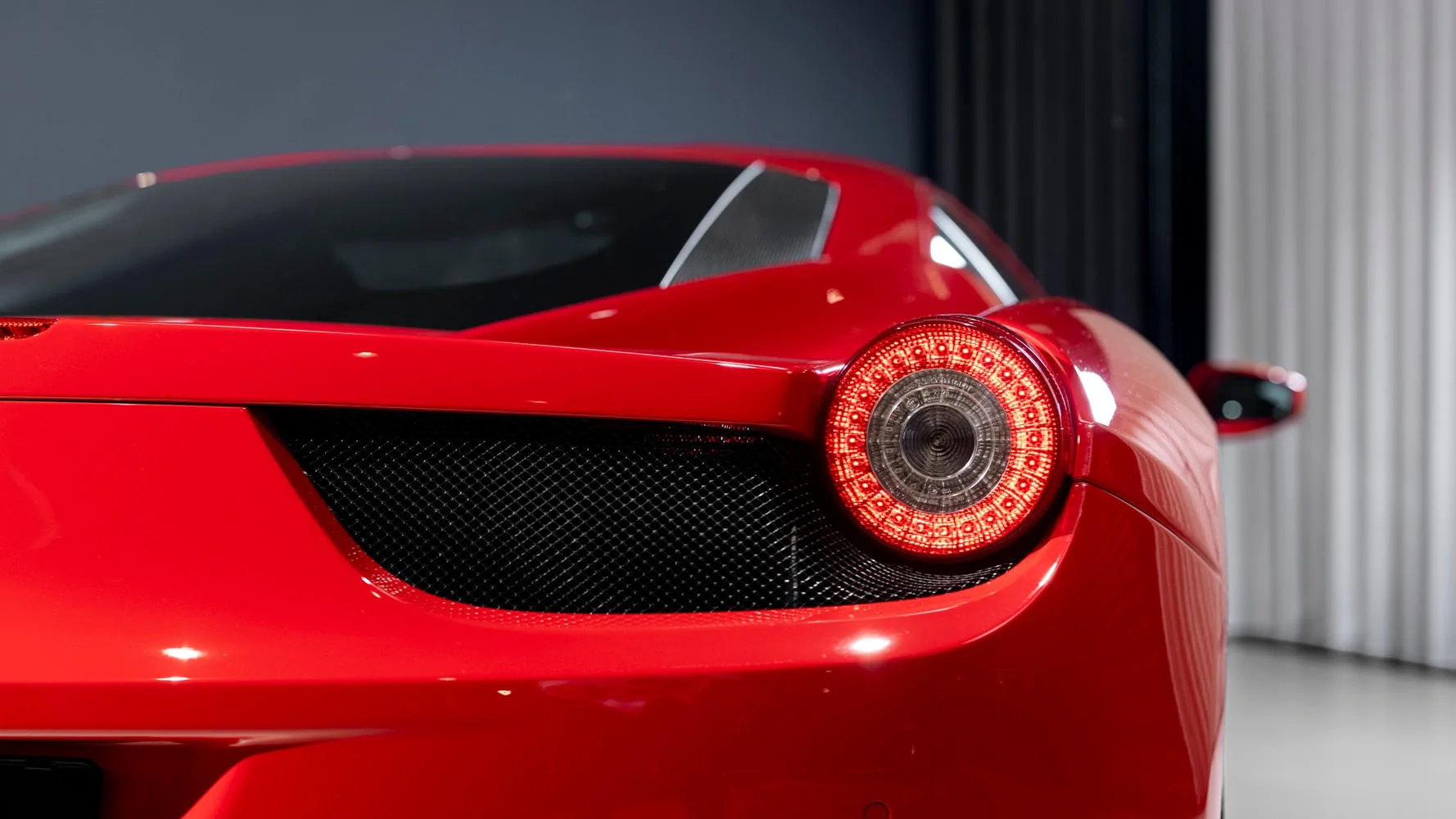 2014 Ferrari 458 Italia, 29/30