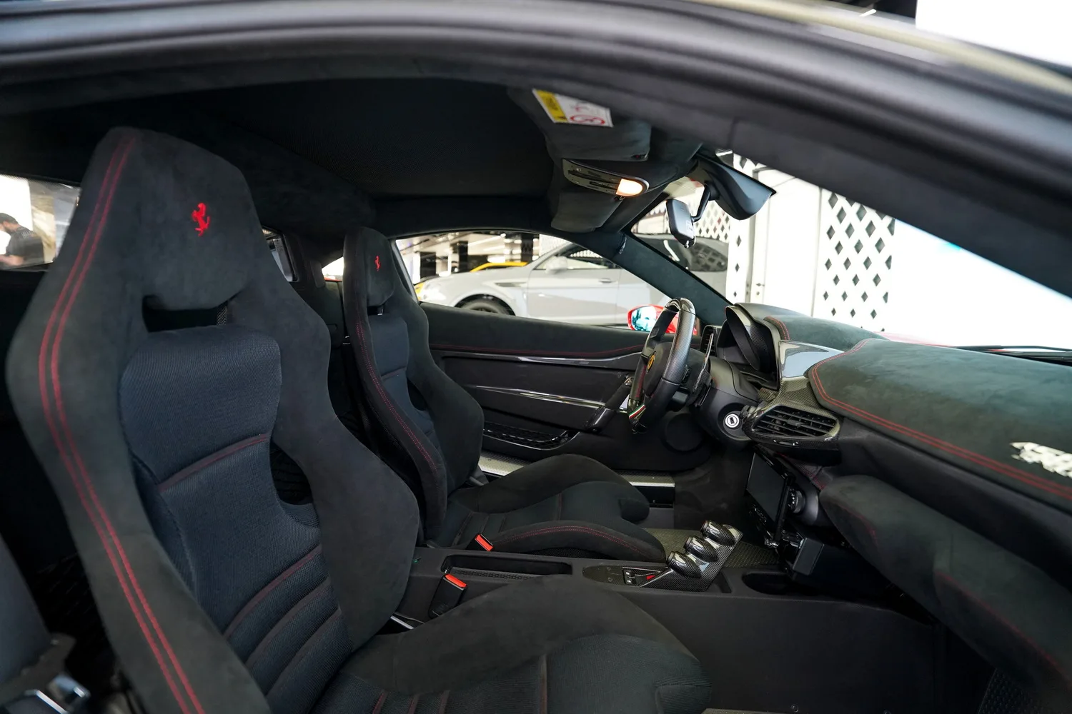 2014 Ferrari 458 Speciale, 17/18