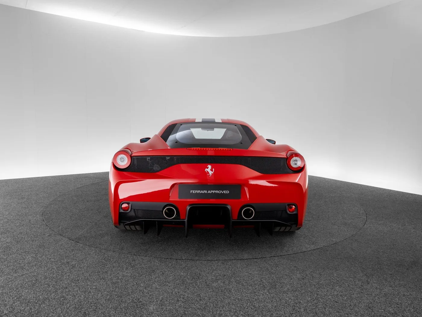2014 Ferrari 458 Speciale angeboten von einem Fachhändler in Singen, Deutschland, Foto 6 von 15