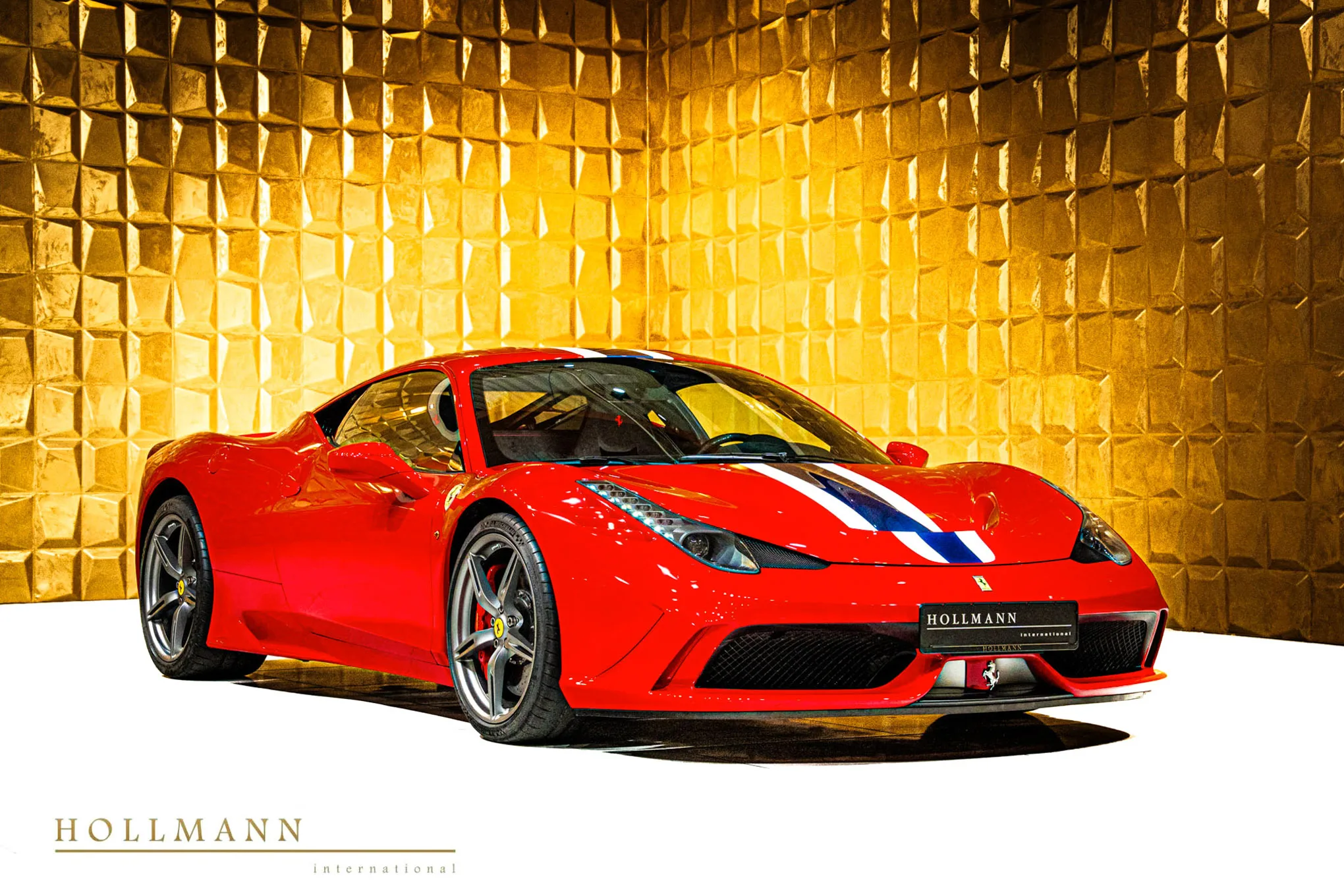 2014 Ferrari 458 Speciale angeboten von einem Fachhändler in Stuhr, Deutschland, Hauptfoto