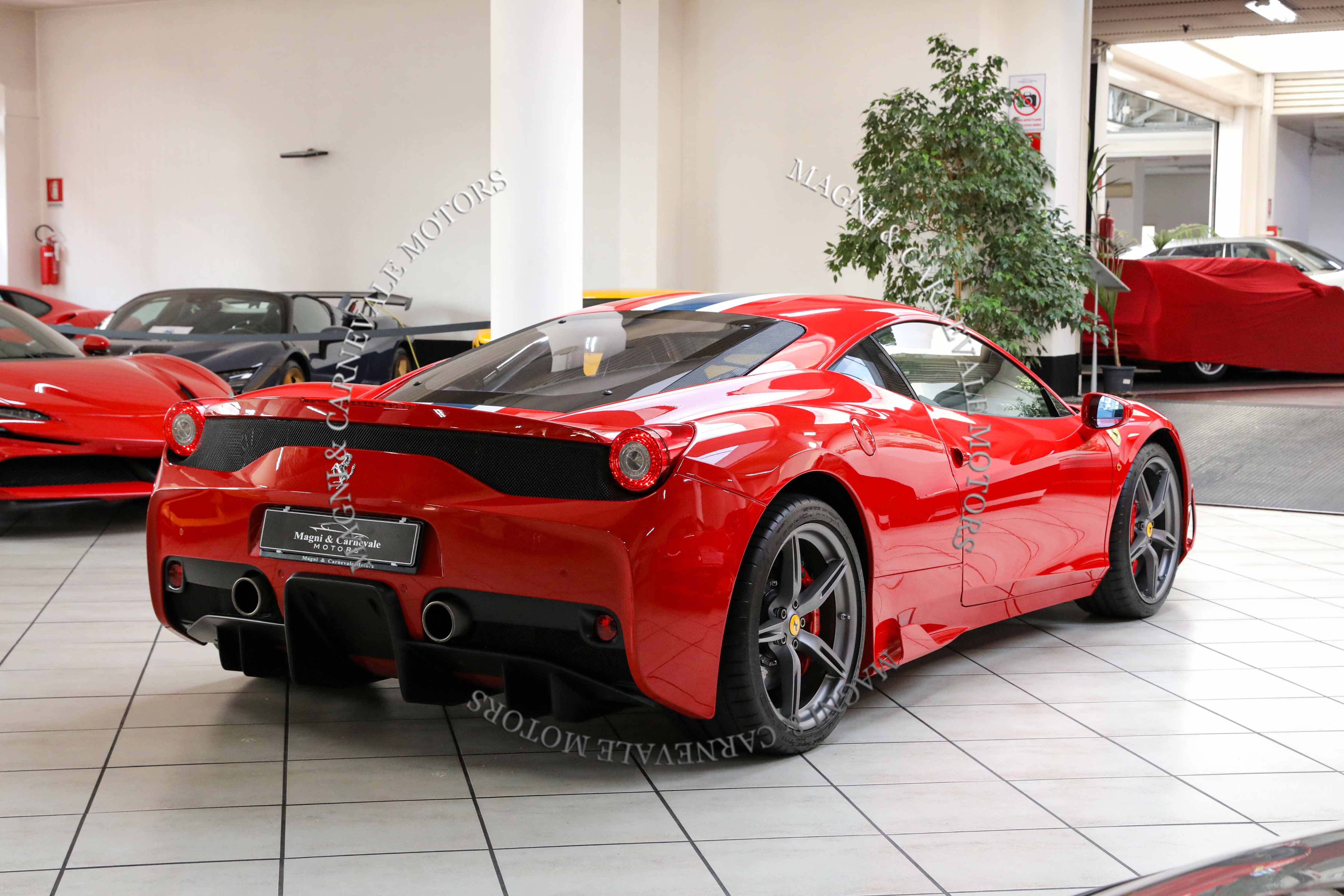2014 Ferrari 458 Speciale offered by a specialist dealer in Milan, Italy, photo 11 of 20