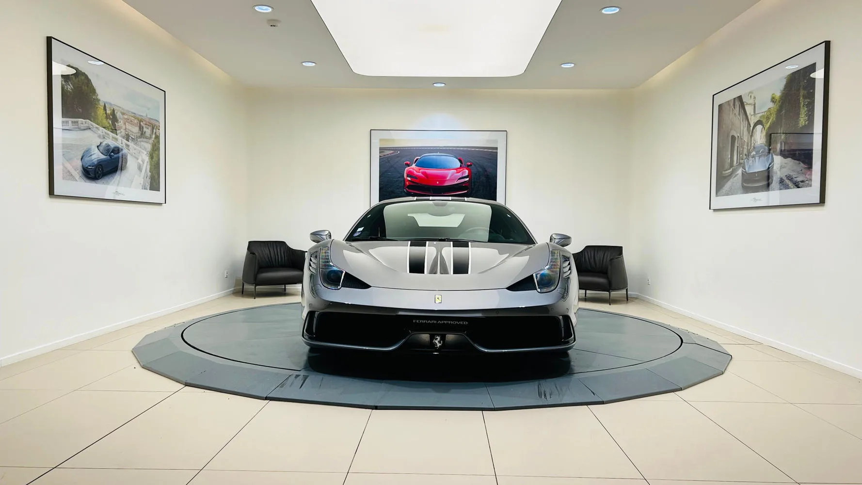 2014 Ferrari 458 Speciale proposée par un concessionnaire spécialisé à Balma, France, photo principale