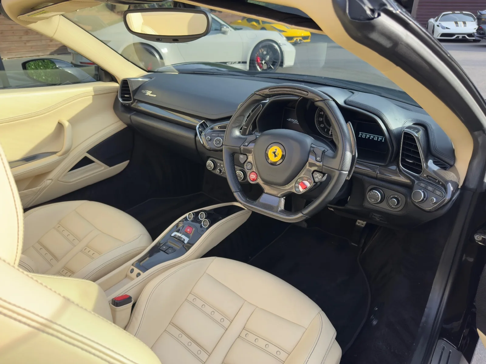 2014 Ferrari 458 Spider, 20/30