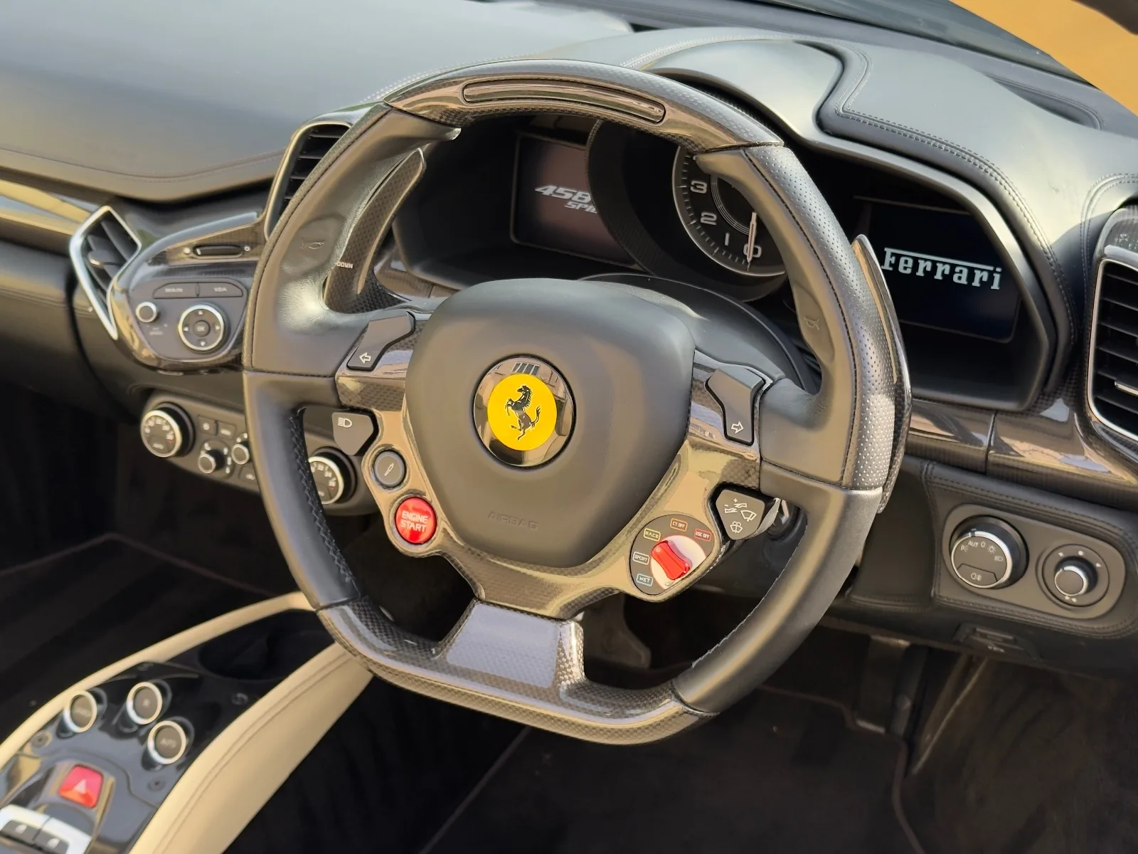 2014 Ferrari 458 Spider, 25/30