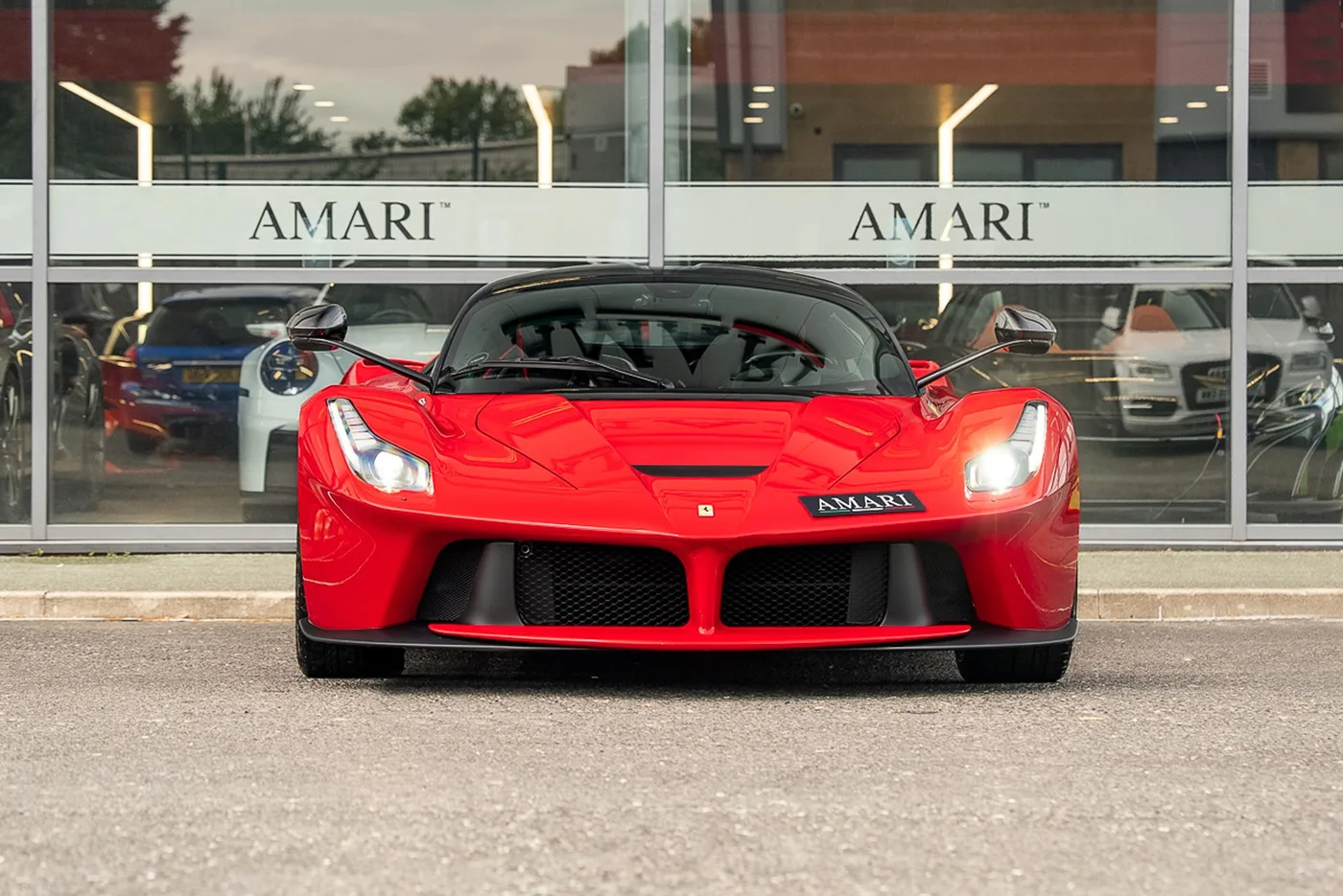 2014 Ferrari LaFerrari offered by a supercar dealer in Preston, United Kingdom, photo 6 of 25