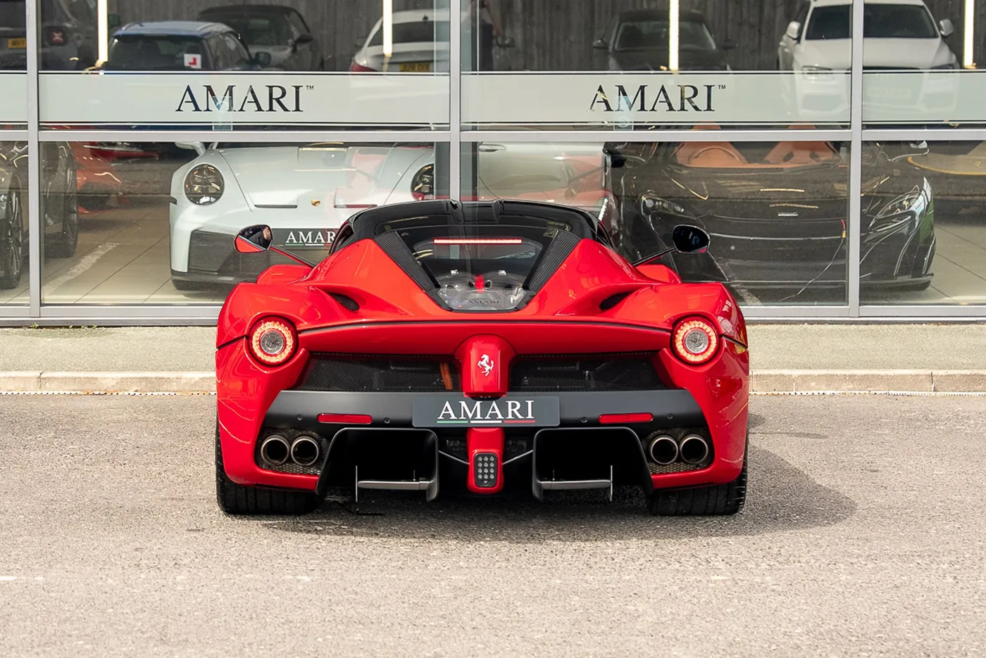 2014 Ferrari LaFerrari offered by a supercar dealer in Preston, United Kingdom, photo 10 of 25