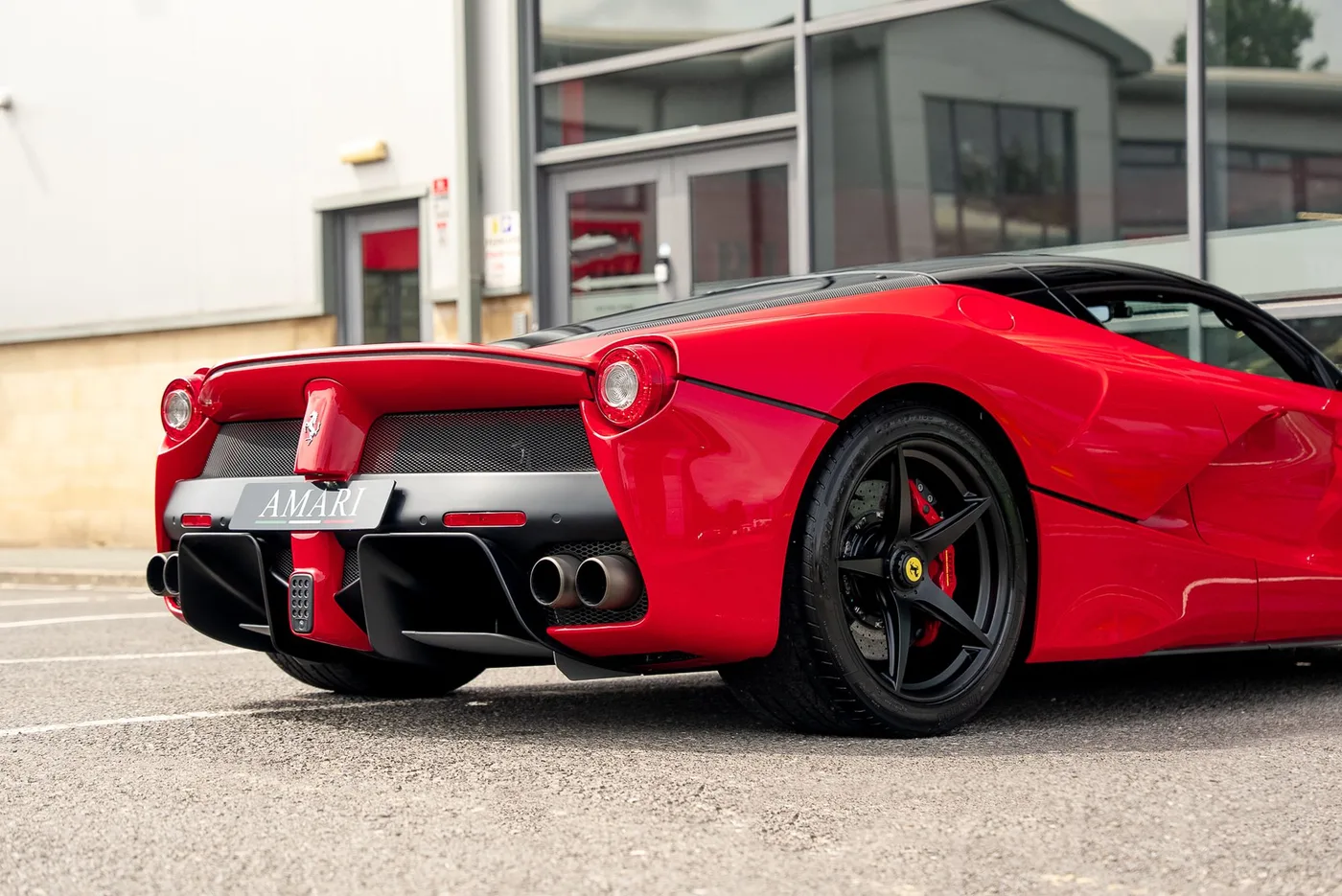 2014 Ferrari LaFerrari offered by a supercar dealer in Preston, United Kingdom, photo 21 of 25