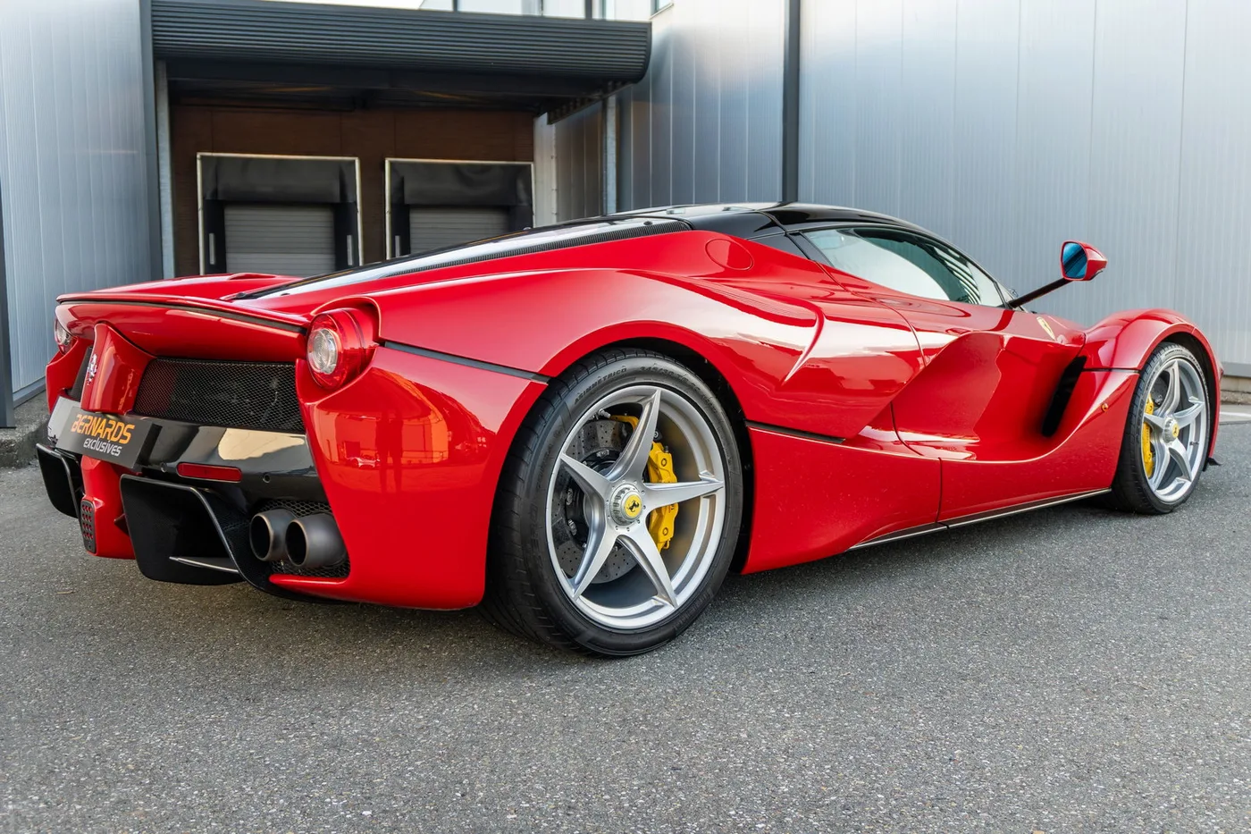 2014 Ferrari LaFerrari angeboten von einem Supersportwagenhändler in Woerden, Niederlande, Foto 2 von 25