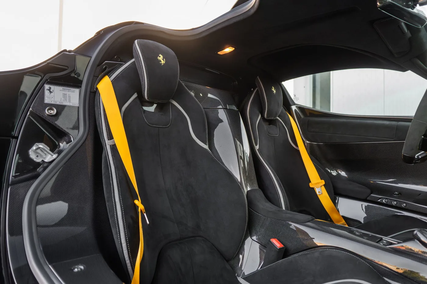 2014 Ferrari LaFerrari angeboten von einem Supersportwagenhändler in Woerden, Niederlande, Foto 4 von 25