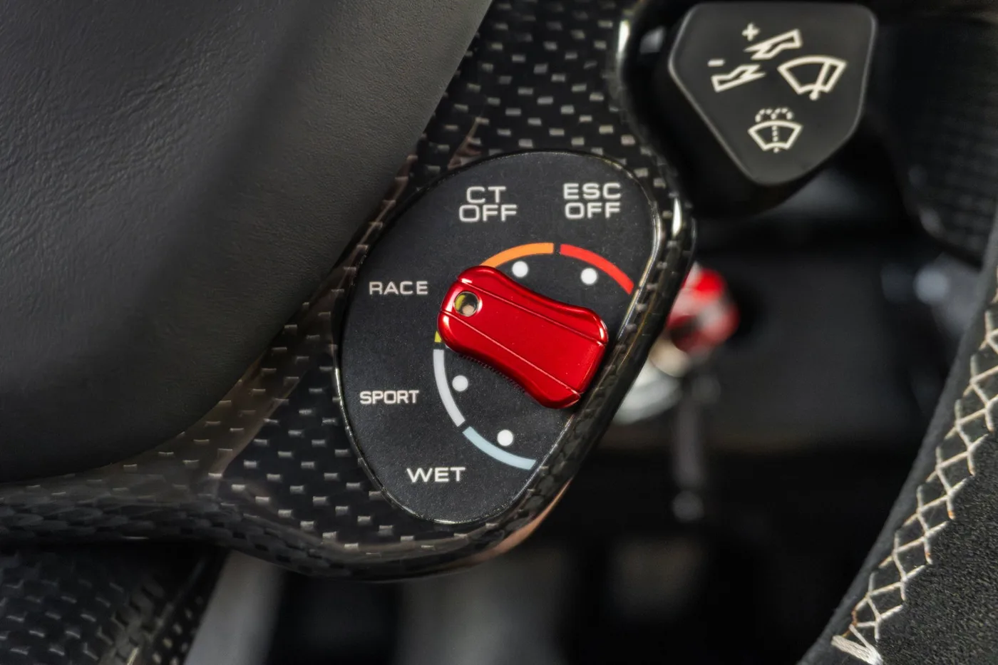 2014 Ferrari LaFerrari angeboten von einem Supersportwagenhändler in Woerden, Niederlande, Foto 12 von 25