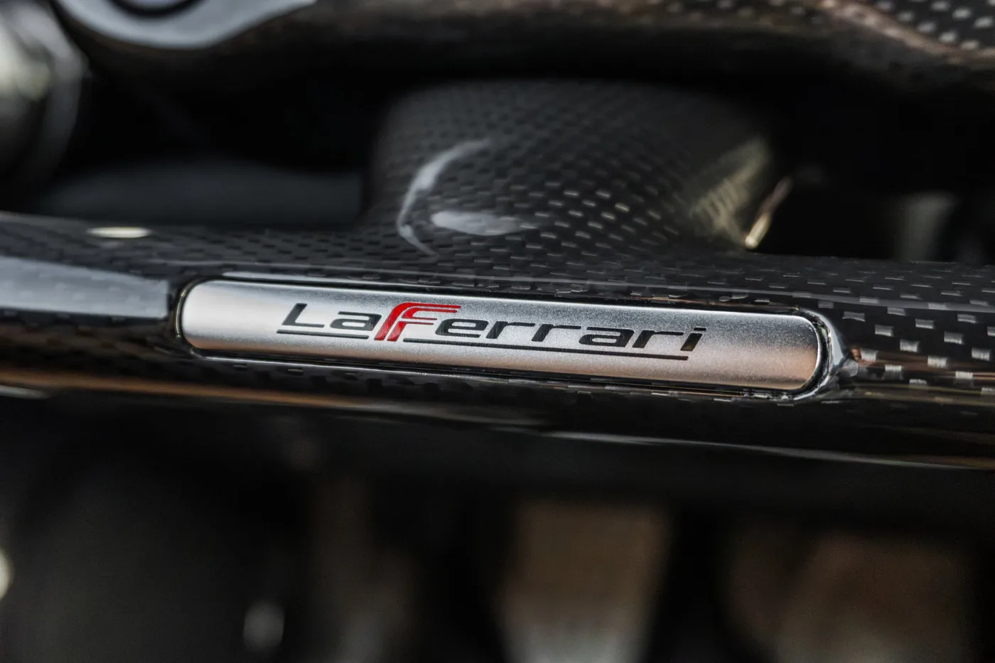 2014 Ferrari LaFerrari angeboten von einem Supersportwagenhändler in Woerden, Niederlande, Foto 13 von 25