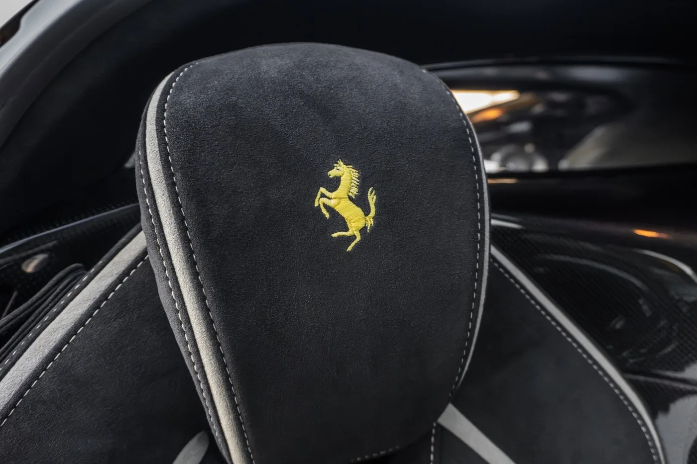 2014 Ferrari LaFerrari angeboten von einem Supersportwagenhändler in Woerden, Niederlande, Foto 18 von 25