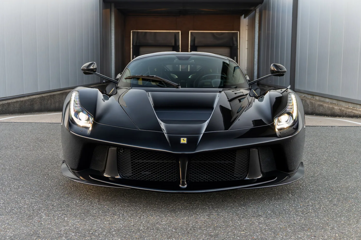 2014 Ferrari LaFerrari angeboten von einem Supersportwagenhändler in Woerden, Niederlande, Foto 22 von 25