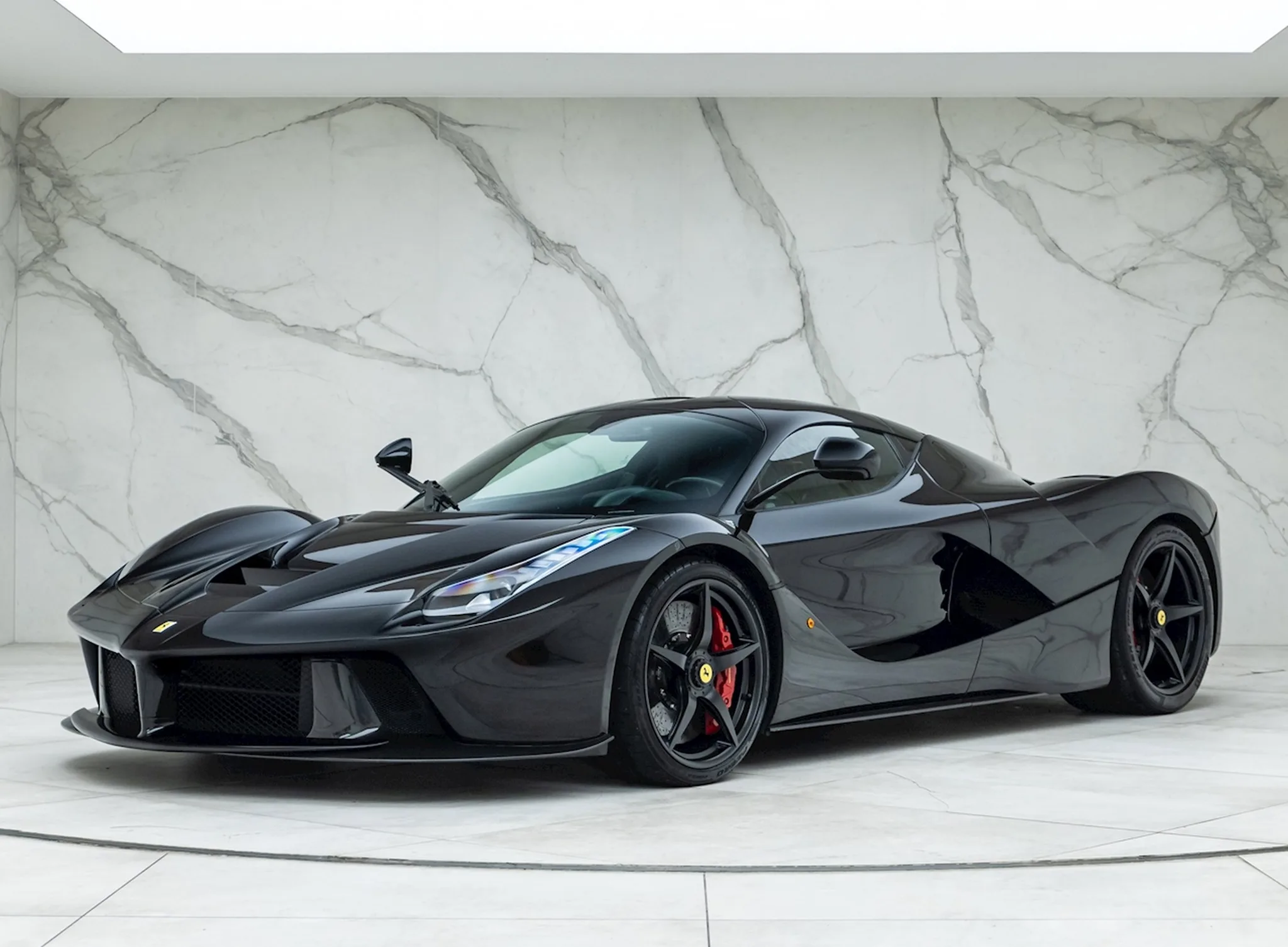2014 Ferrari LaFerrari angeboten von einem Fachhändler in Banstead, Vereinigtes Königreich, Hauptfoto