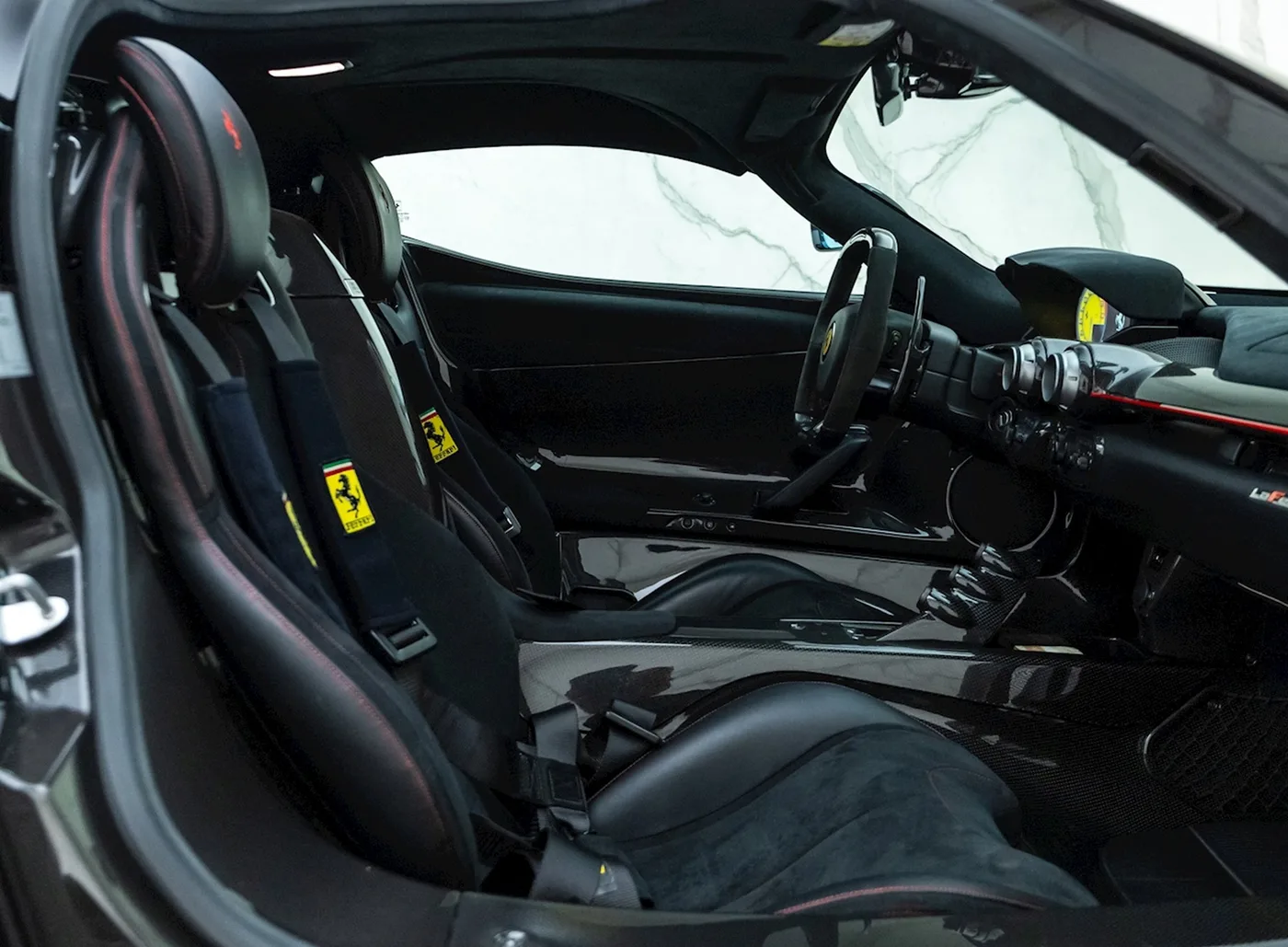 2014 Ferrari LaFerrari angeboten von einem Fachhändler in Banstead, Vereinigtes Königreich, Foto 12 von 15