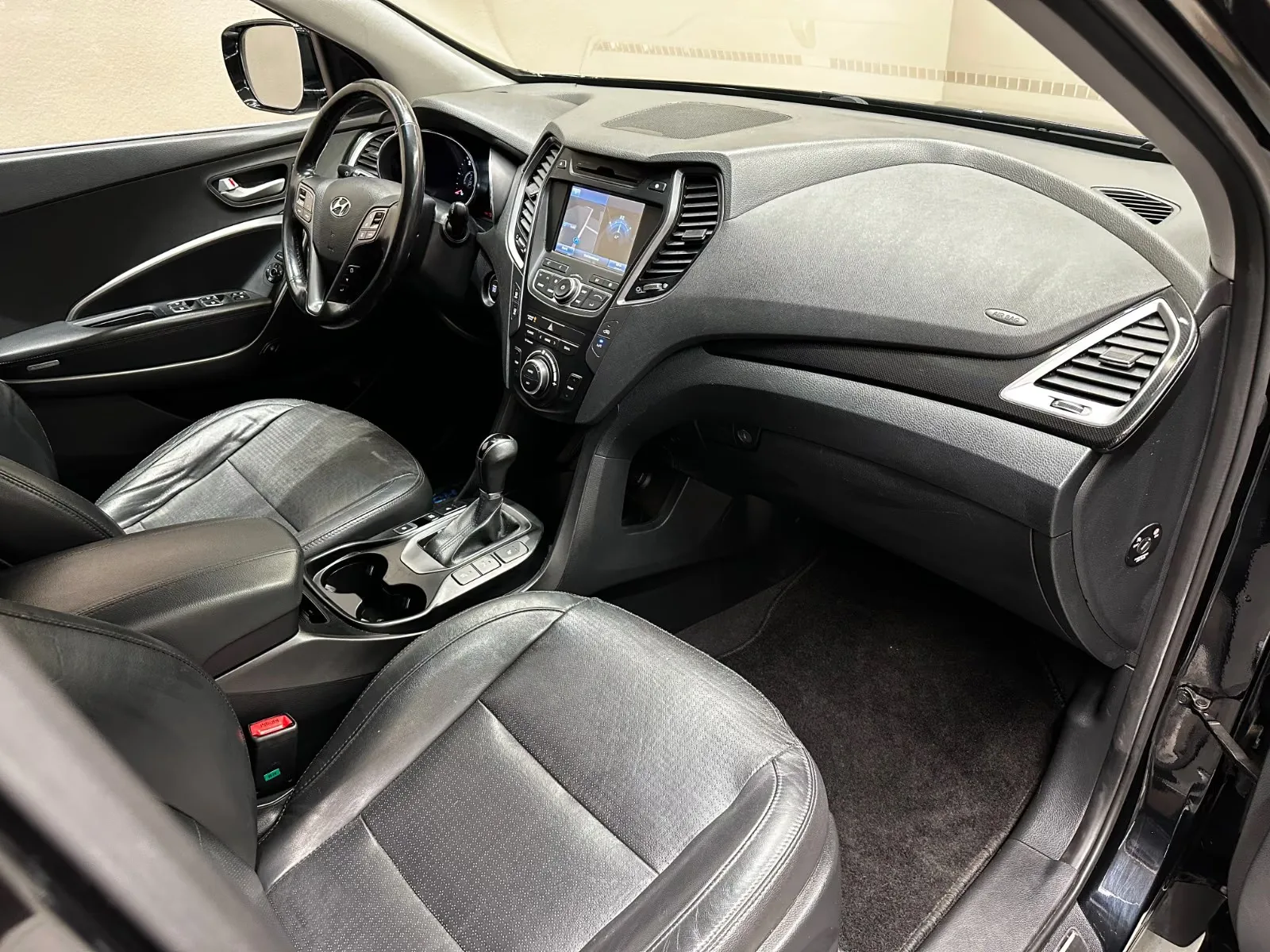 2014 Hyundai Santa Fe Premium, 19/23