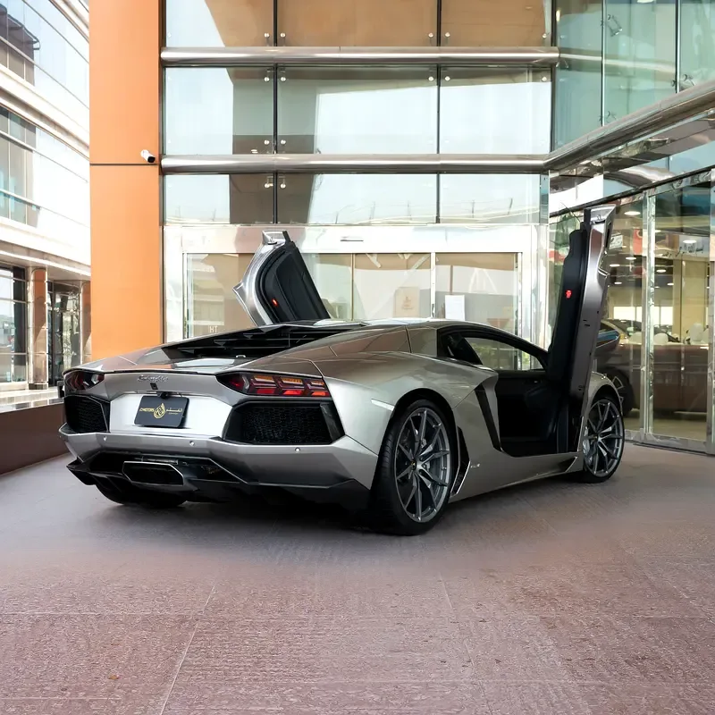2014 Lamborghini Aventador, 3/18