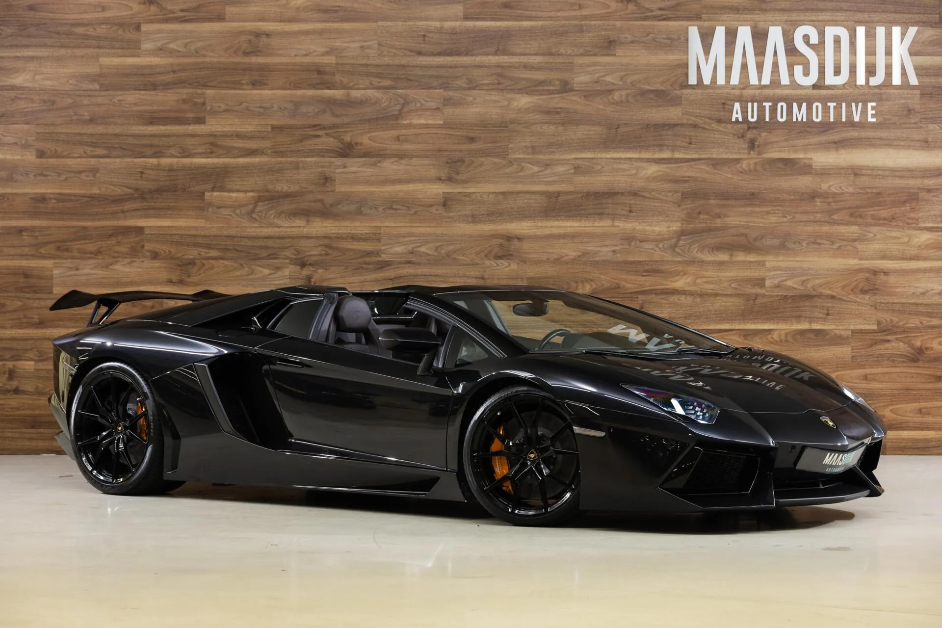 2014 Lamborghini Aventador LP 700-4 Roadster, 4/30