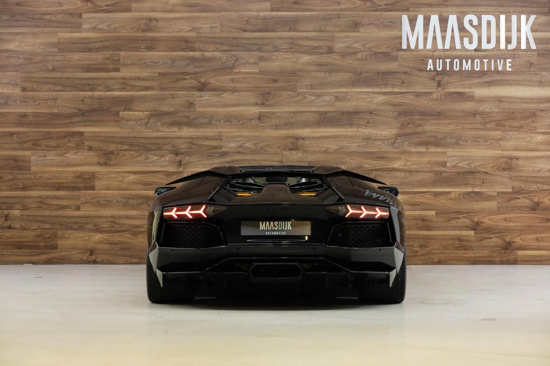2014 Lamborghini Aventador LP 700-4 Roadster, 9/30
