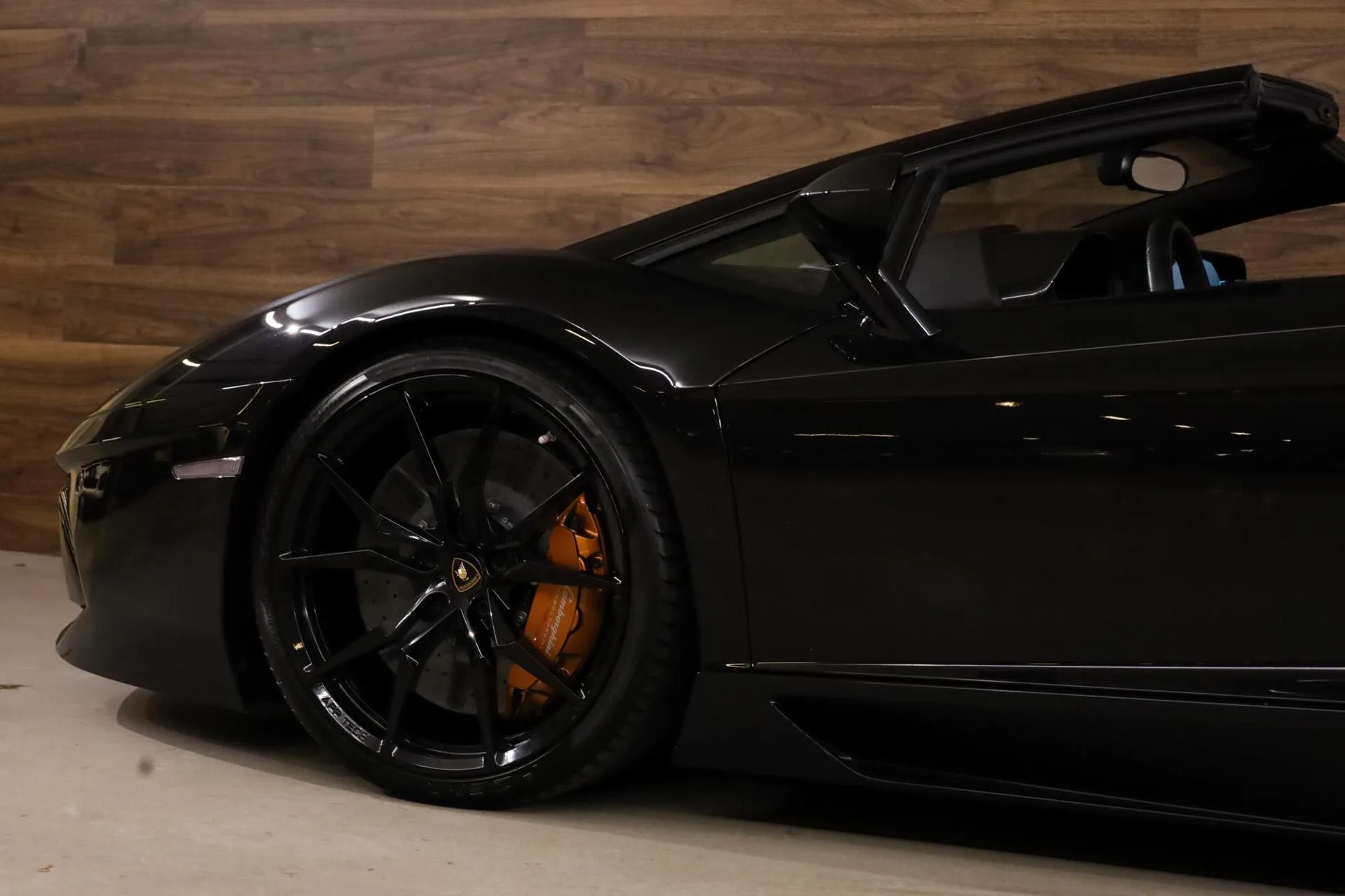 2014 Lamborghini Aventador LP 700-4 Roadster, 24/30