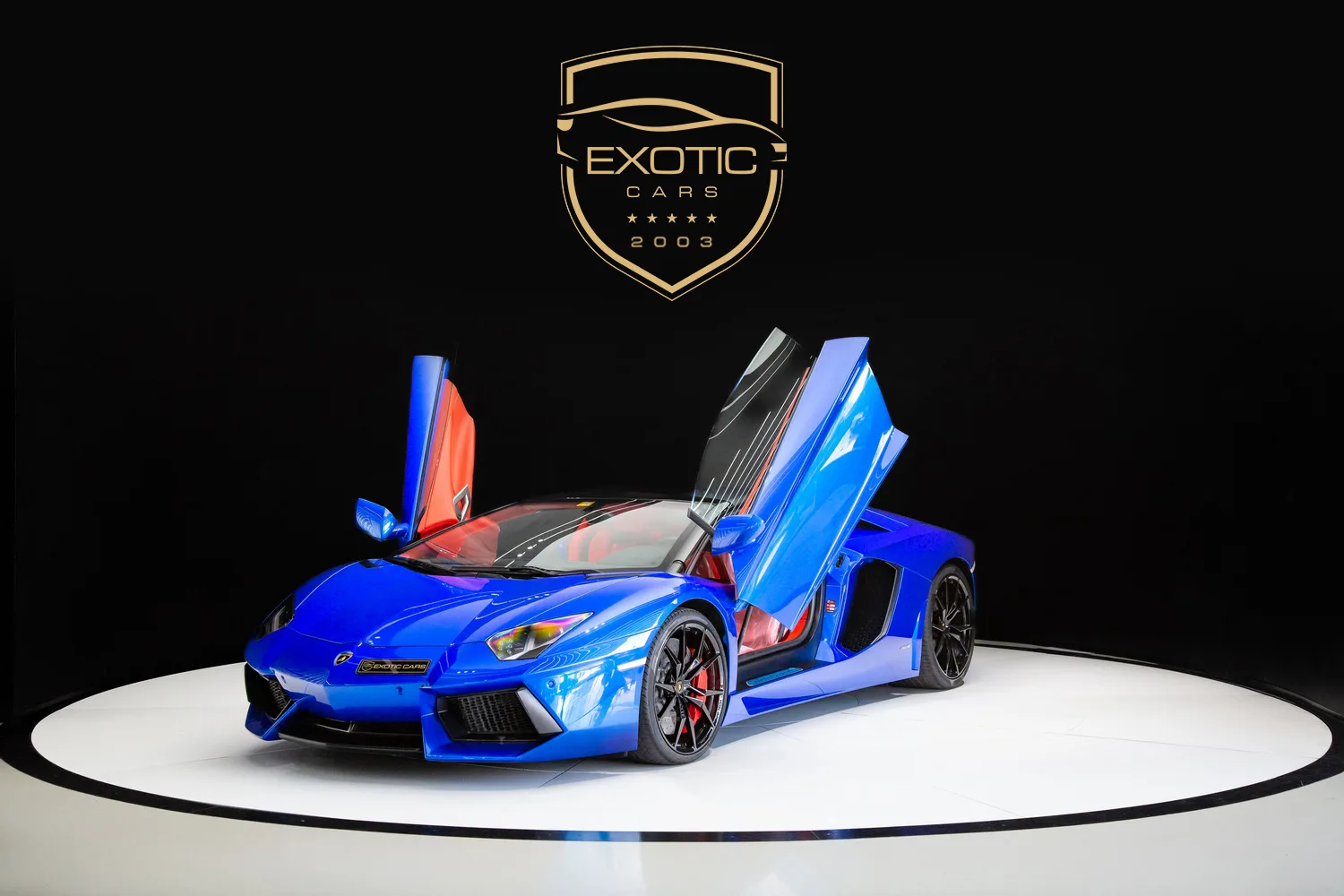 2014 Lamborghini Aventador Roadster angeboten von einem Fachhändler in Dubai, Vereinigte Arabische Emirate, Hauptfoto