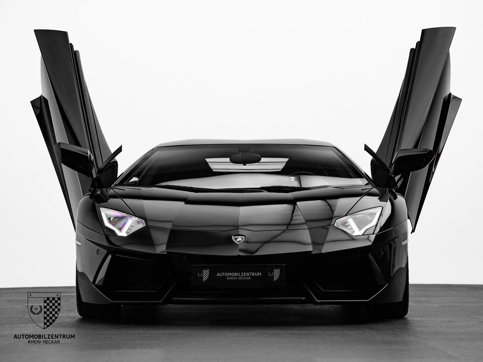 2014 Lamborghini Aventador, 2/30