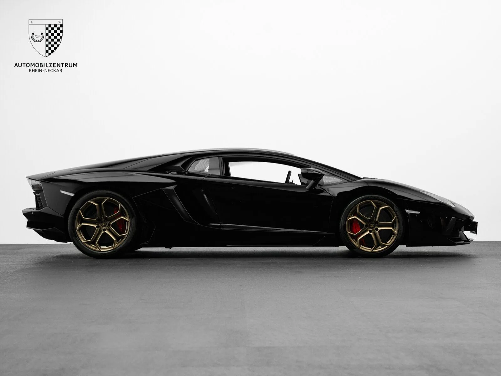 2014 Lamborghini Aventador, 8/30