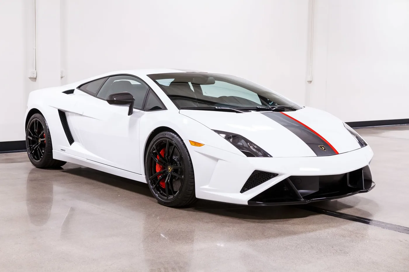 2014 Lamborghini Gallardo LP 560-2 verkauft von einem Fachhändler in Costa Mesa, Vereinigte Staaten, Foto 2 von 15