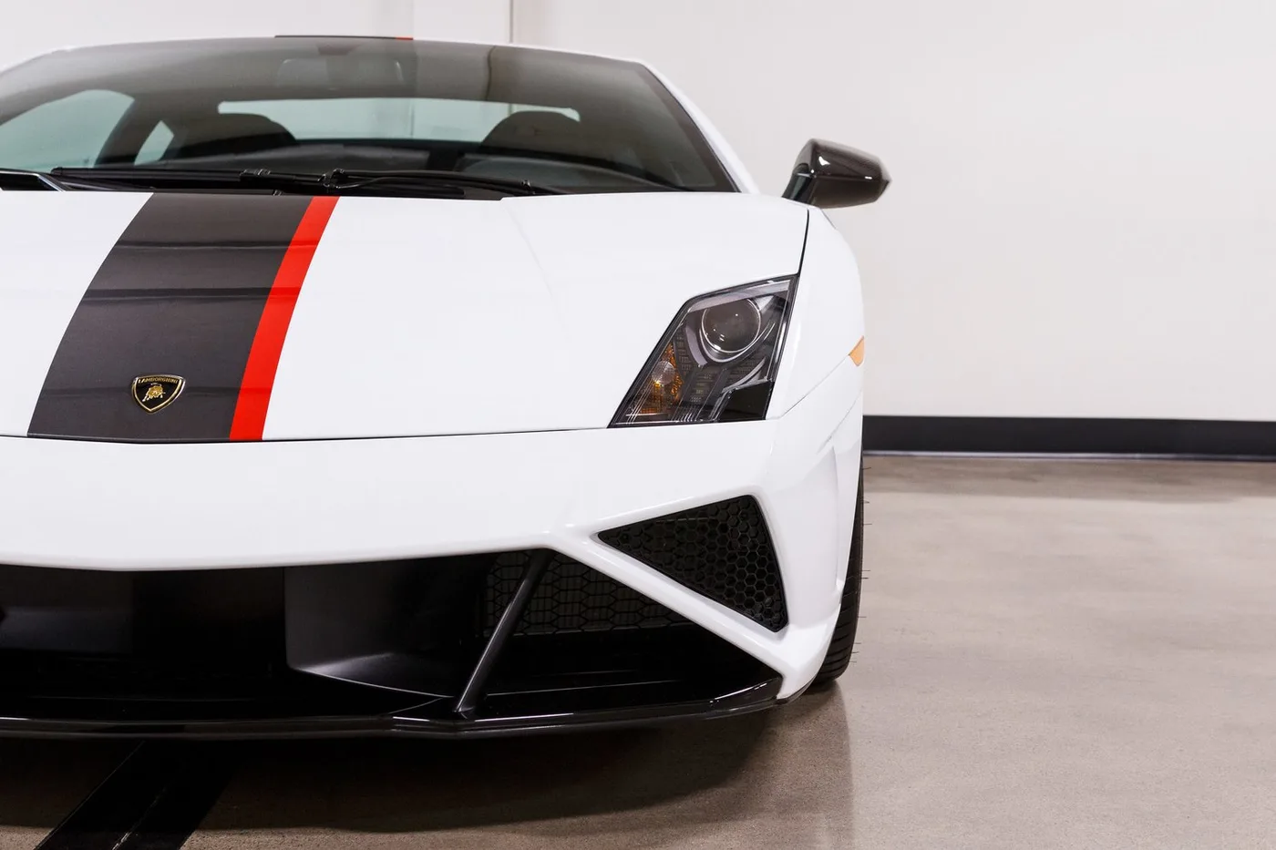 2014 Lamborghini Gallardo LP 560-2 verkauft von einem Fachhändler in Costa Mesa, Vereinigte Staaten, Foto 4 von 15